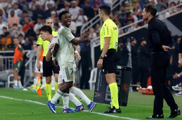 开云官网-还原维尼修斯和西蒙尼冲突：多次斗嘴+阿隆索为维尼修斯出头