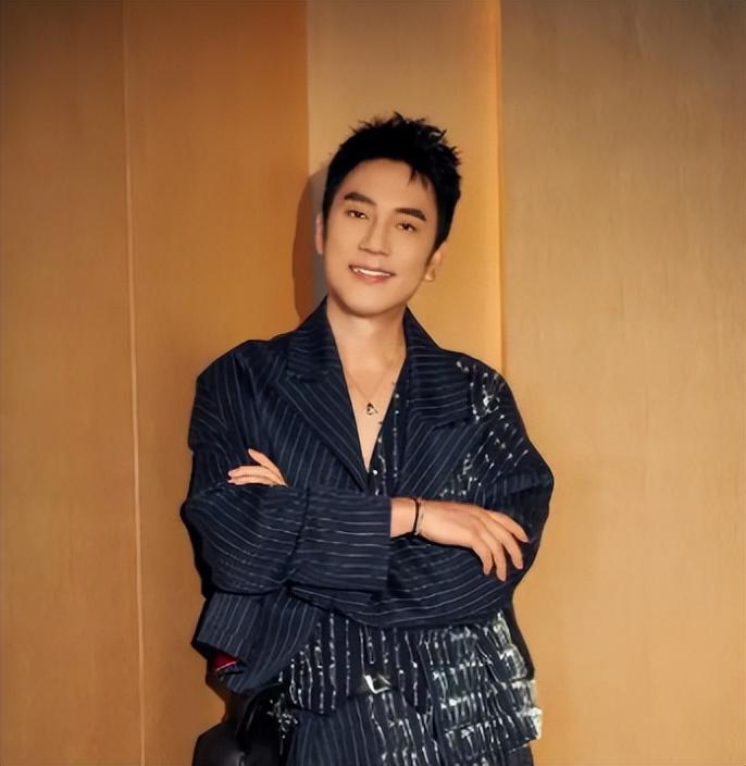 开云-深扒糊了的林依轮，才发现北京2栋楼、1.8亿一幅画，只是冰山一角