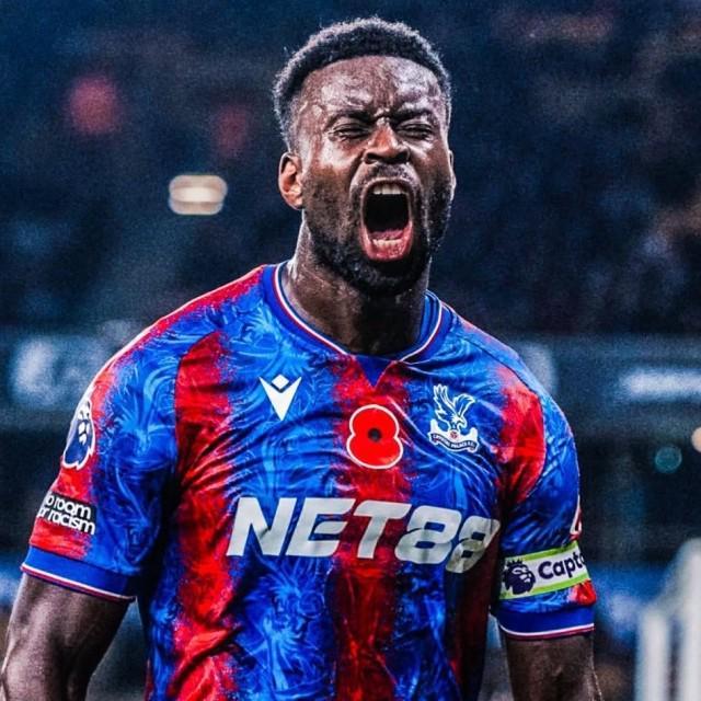 开云官网-曼城3000万英镑报价合同年格伊